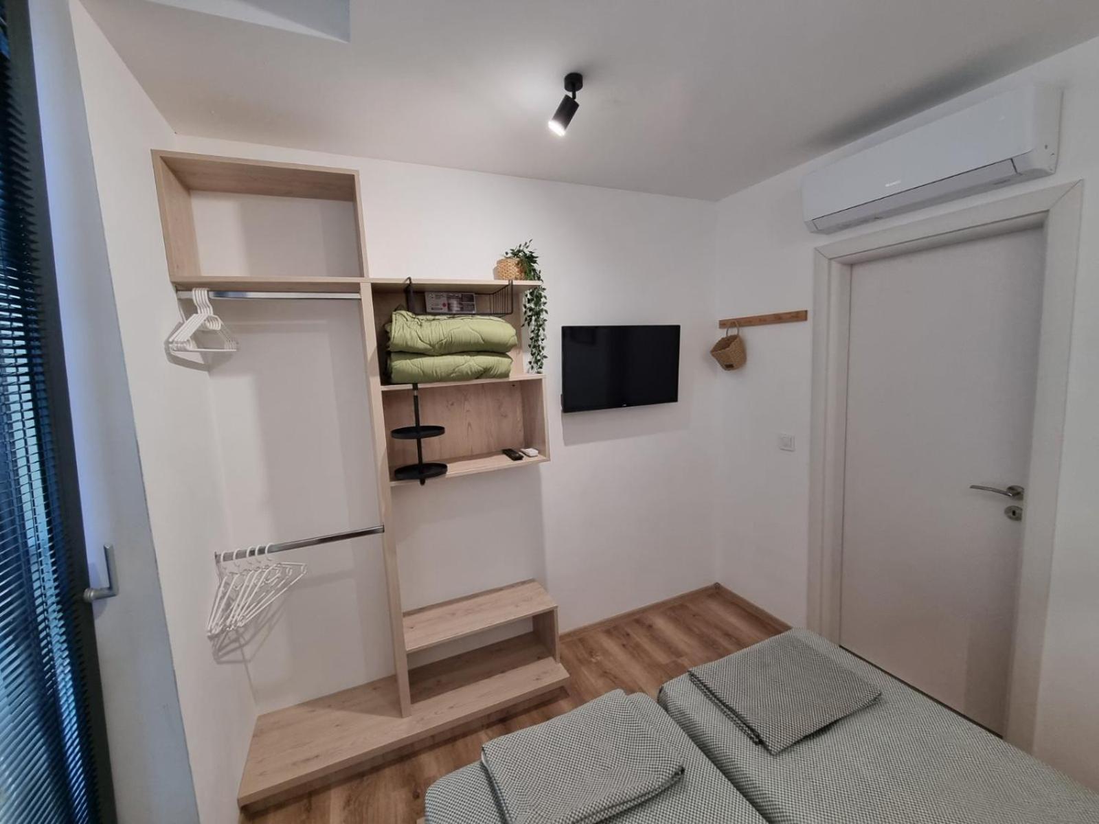 Apartment Polina - 2Bd Next To Sea Garden Варна Экстерьер фото